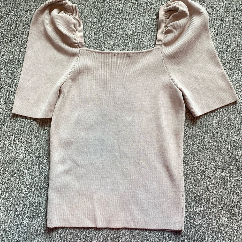 New York & Company Blush Puff Sleeve Knit Top NWOT